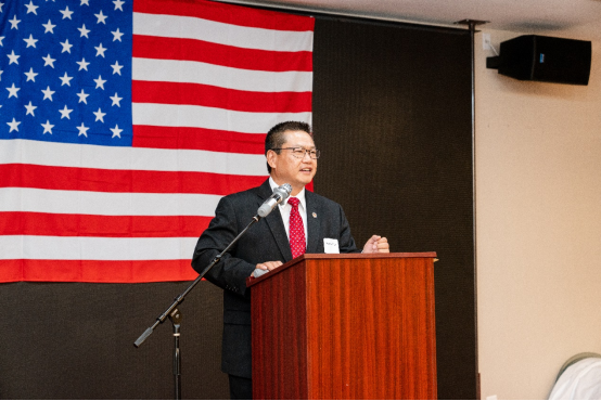 驻洛杉矶总领事郭少春会见晨光基金会负责人_中华人民共和国外交部